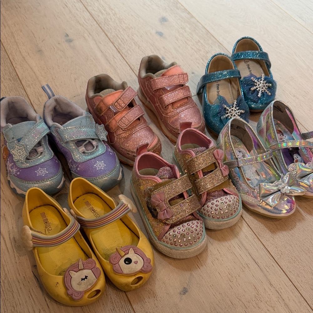 BUNDLE OF TODDLER SHOES Frozen. SKETCHERS, puma, Melissa Me size 7!